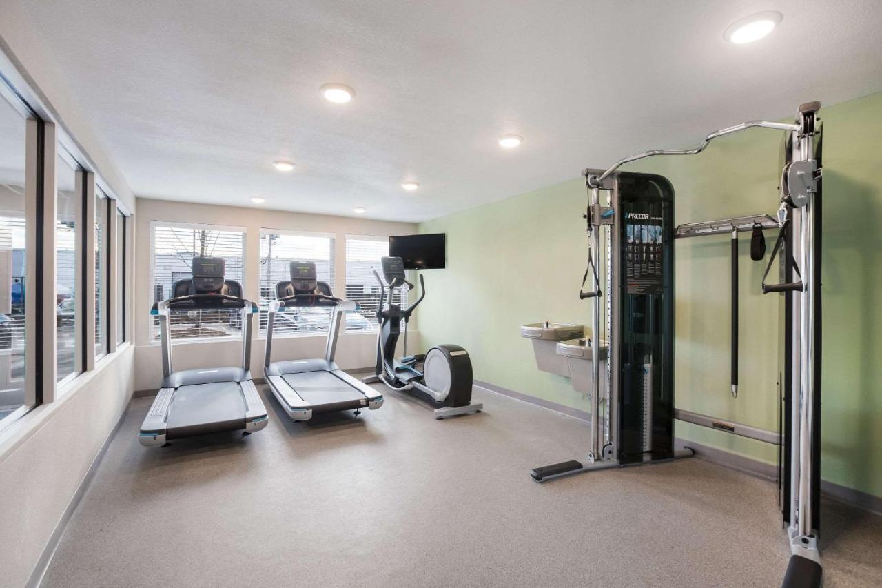 Woodspring Suites Detroit ماديسون هايتس المظهر الخارجي الصورة