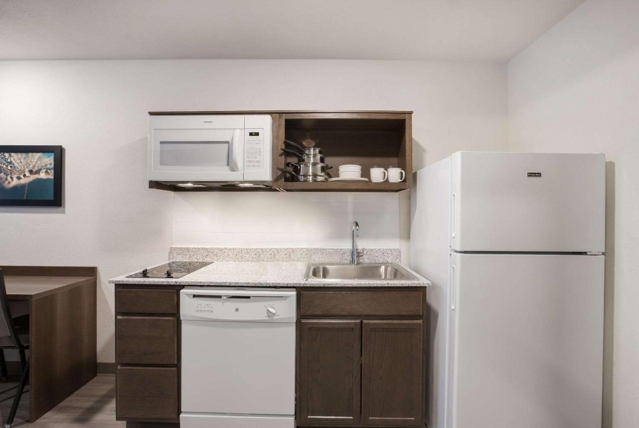 Woodspring Suites Detroit ماديسون هايتس المظهر الخارجي الصورة